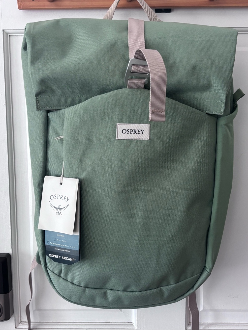 NWT Osprey Arcane Botanica Heather Green Rolltop Backpack 24L - Picture 2 of 6